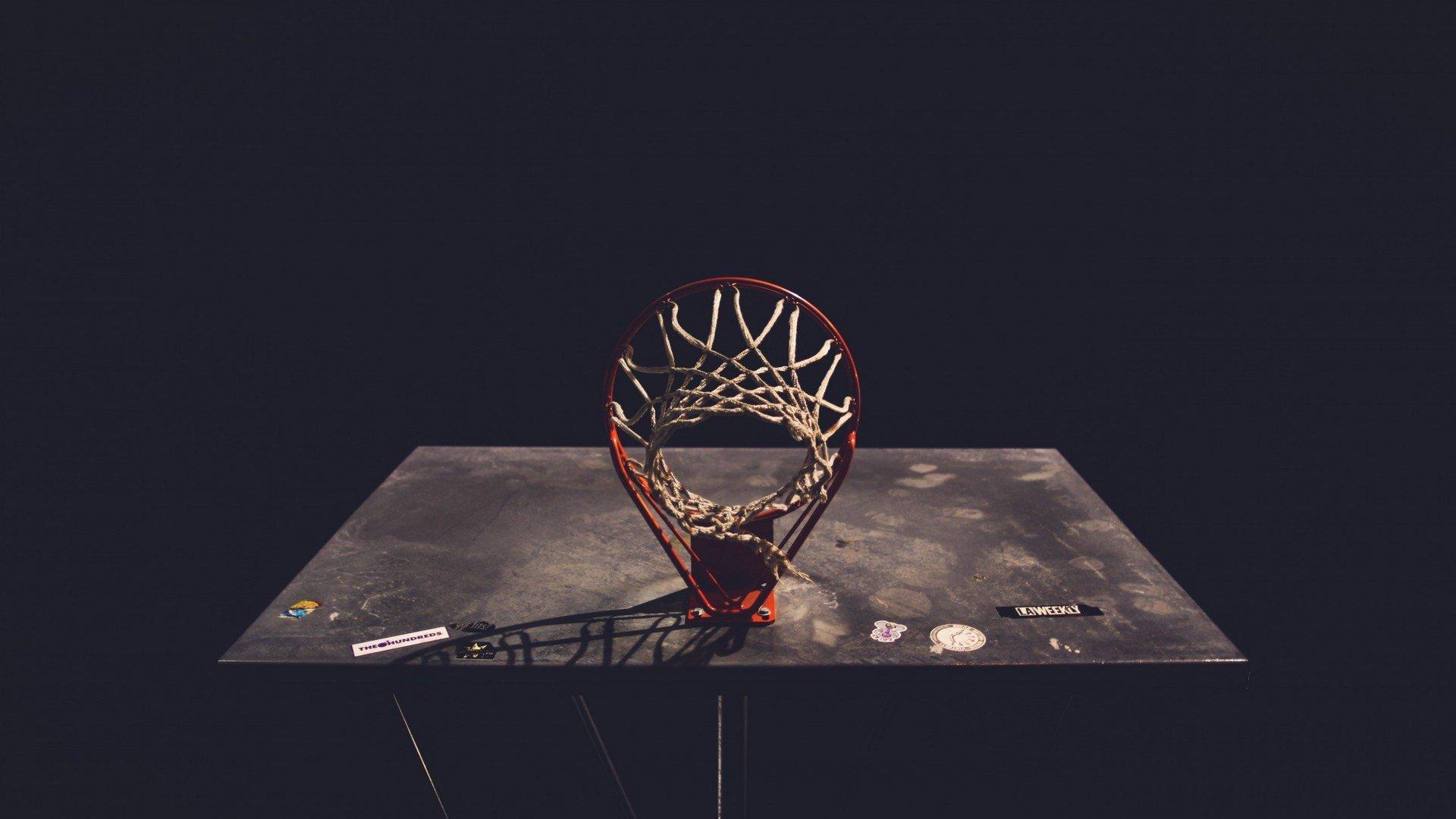 英超烽烟再起，曼城迎战狼队，瓜帅如何破解欧冠后遗症与平局困局？